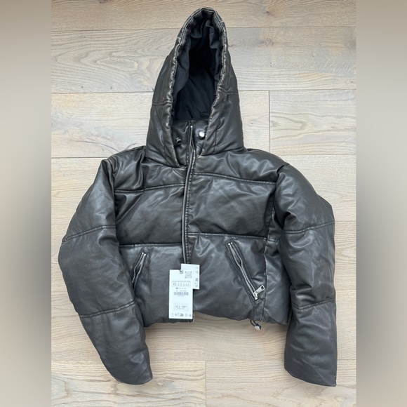 Zara Brown Quilted Distressed Faux Leather Jacket, NWT
Size: XS - Picture 1 of 3